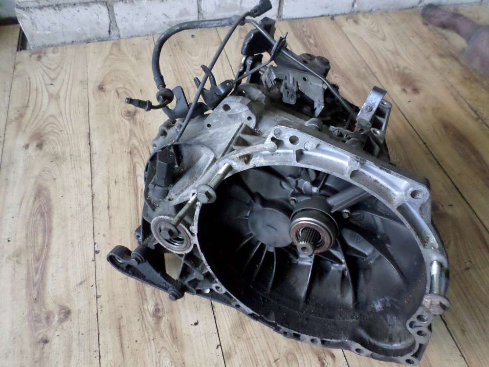 Ford Focus DNW 1,8TDCi Schaltgetriebe Getriebe 5-gang XS4R-7F096