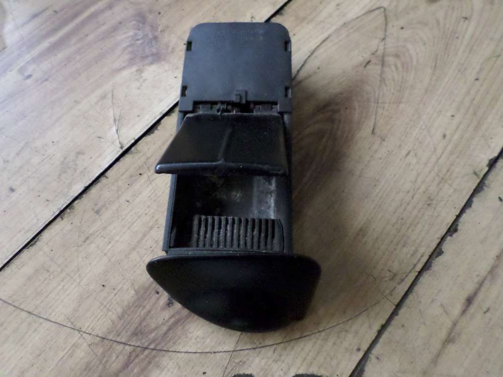 Original Ford Focus Aschenbecher Ascher vorne 98ABA04810CFW, R66ZA