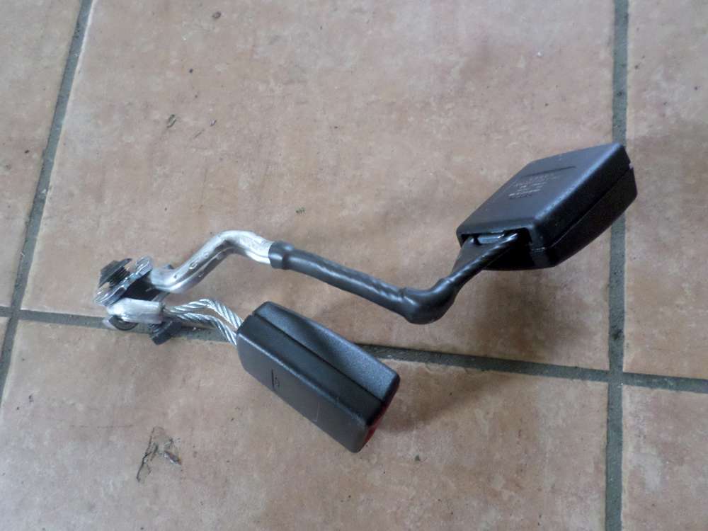 Audi A3 8P Untergurt Gurtschloss Hinten Links 8P0857739B