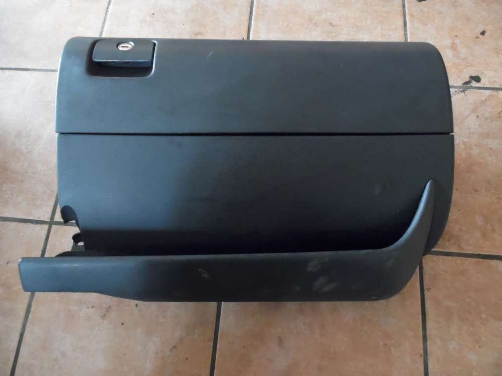 Audi A3 8L 1,8 Bj:98 Original Handschuhfach Handschuhkasten Ablagefach 8L1857095