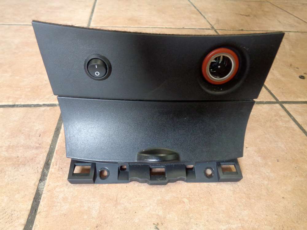 Mazda 3 BK Aschenbecher Ascher Vorne BP4K55211