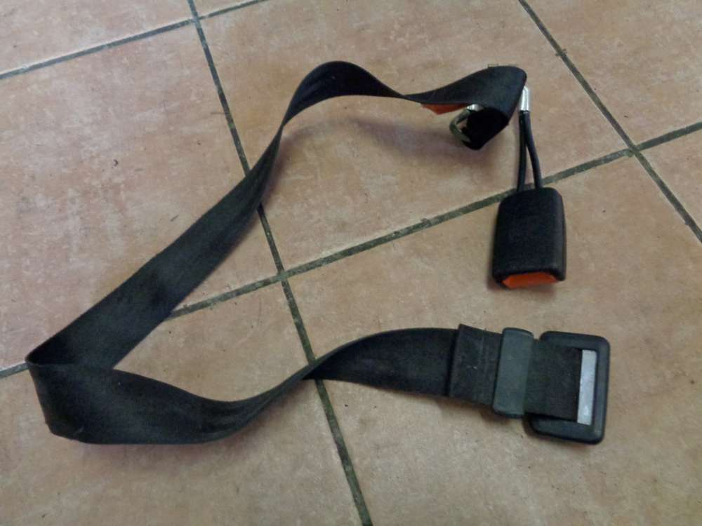 VW Passat 35i Sicherheitsgurt Gurt Hinten Mitte 357857713