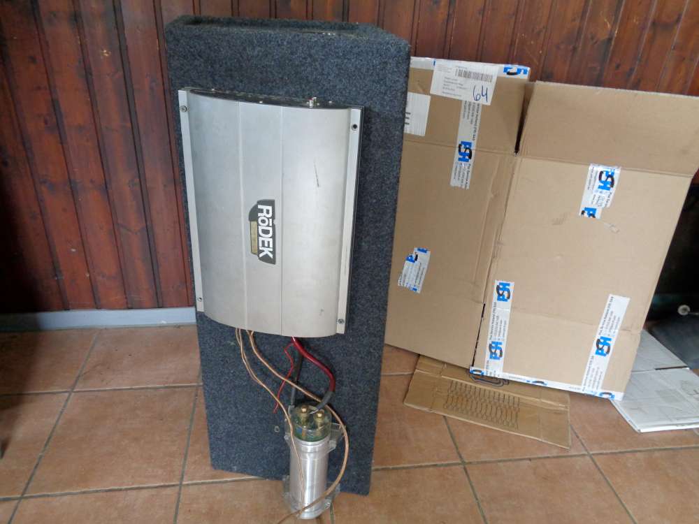 Rodek mit Lautsprecher Bassbox f?r Auto