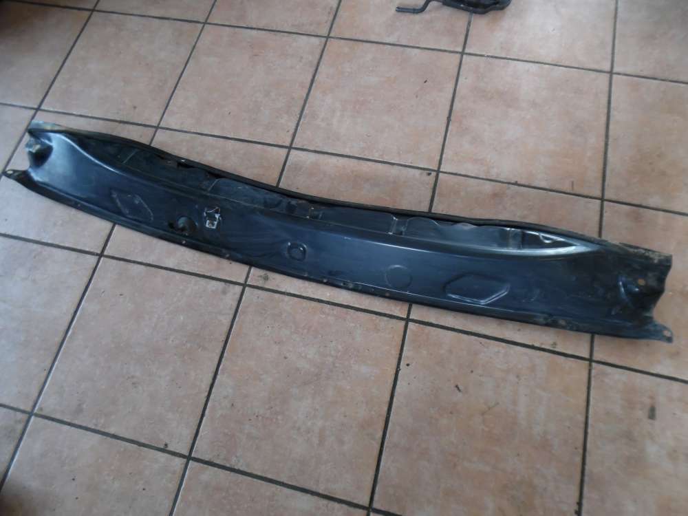 Toyota Yaris P1 Abdeckung Windlauf Spritzwand