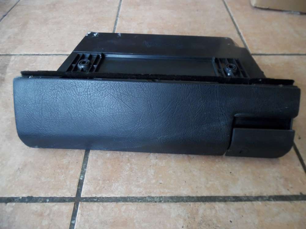 Mercedes-Benz C-Klasse W202 Handschuhfach Ablagefach A2026890891