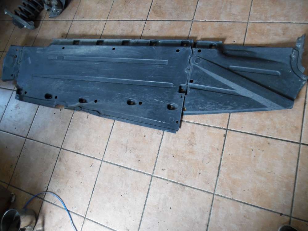 Audi A4 8E Unterbodenschutz Abdeckung Links 8E0825207