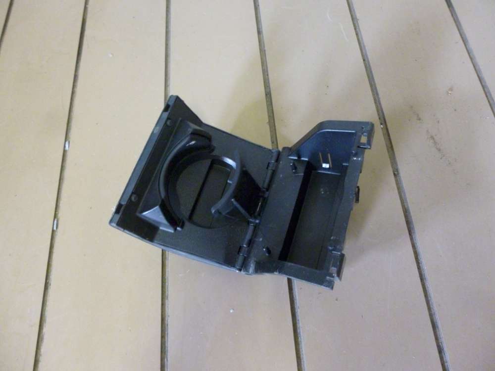 Skoda Octavia 1U Getr?nkehalter Becherhalter Ablagefach Hinten 1U0857962B