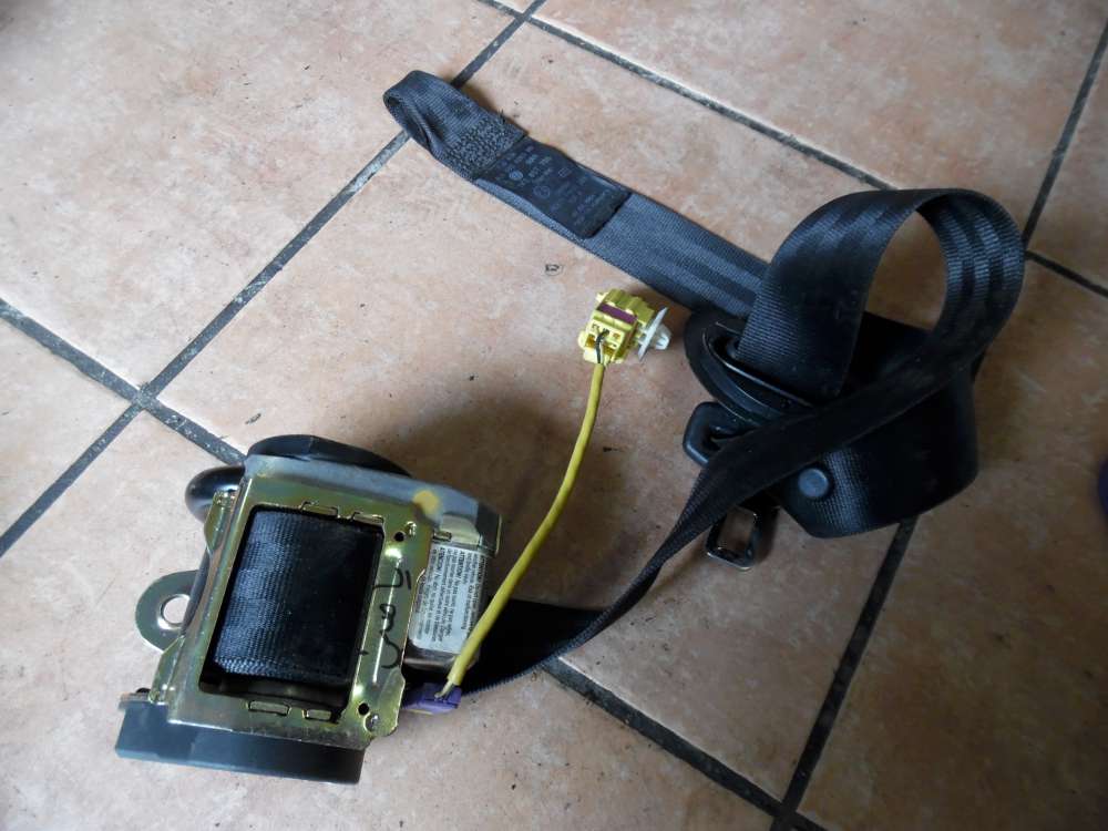 VW Golf V Sicherheitsgurt Gurt Vorne Rechts 1K3857706