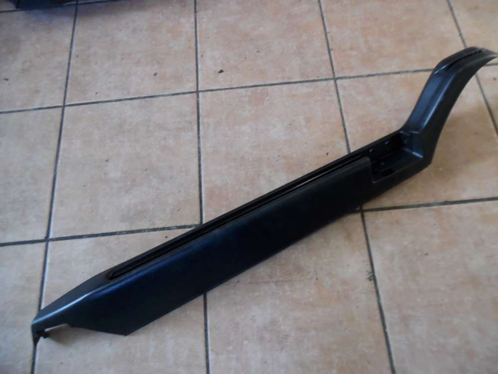Opel Vectra B F?hrungsschiene Laderaumabdeckung Links 90503225