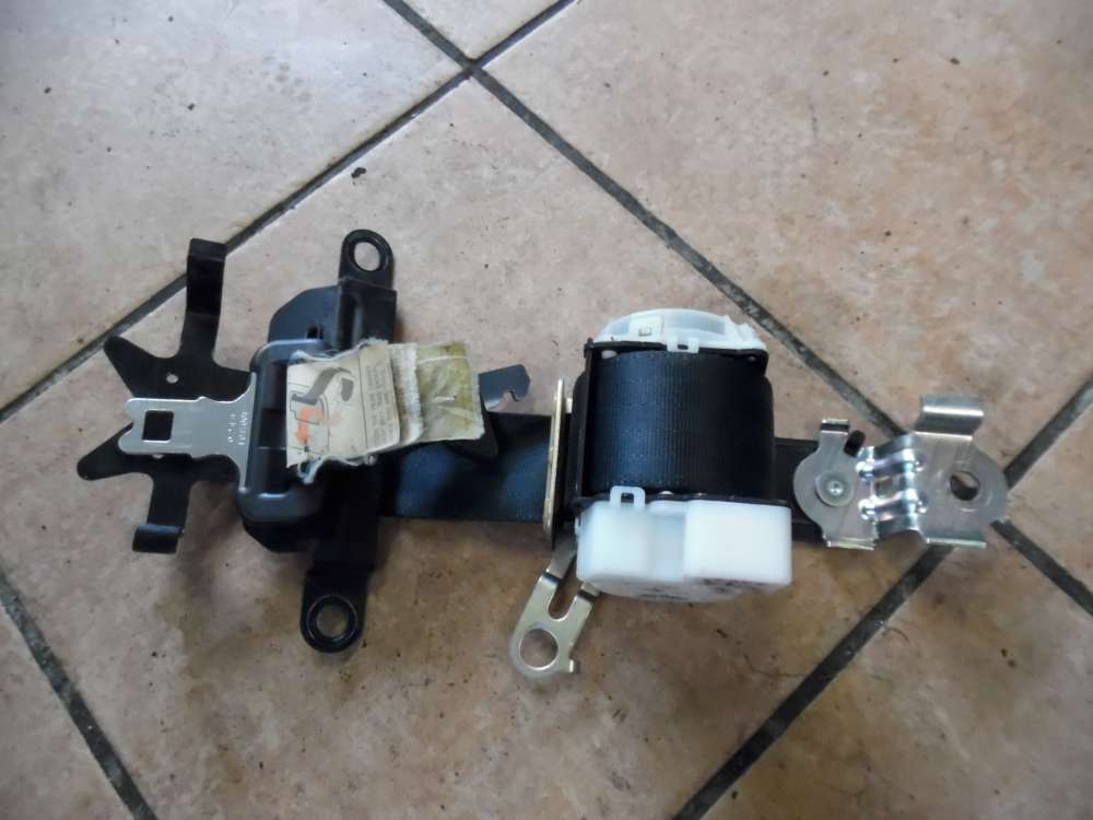 Toyota Corolla Verso Sicherheitsgurt Gurt Mittlere Reihe Hinten mitte 7D6680