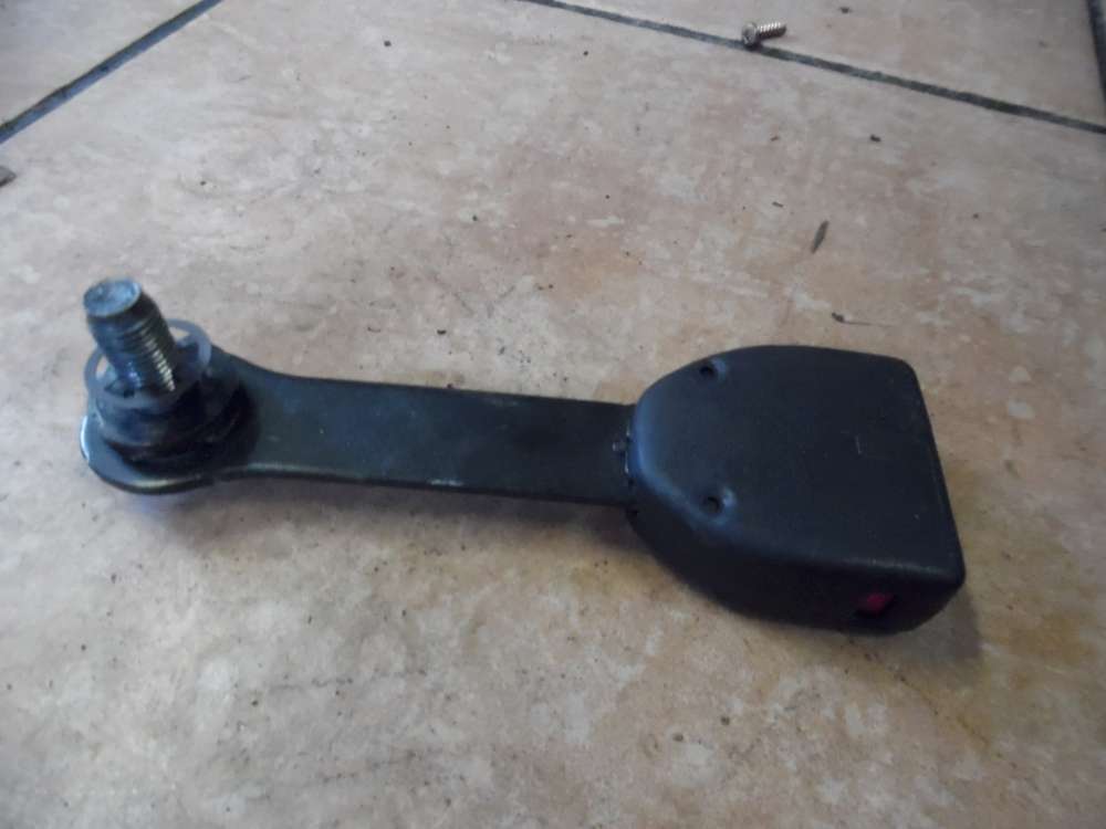 Toyota Corolla Verso Gurtschloss Hinten Rechts 07247
