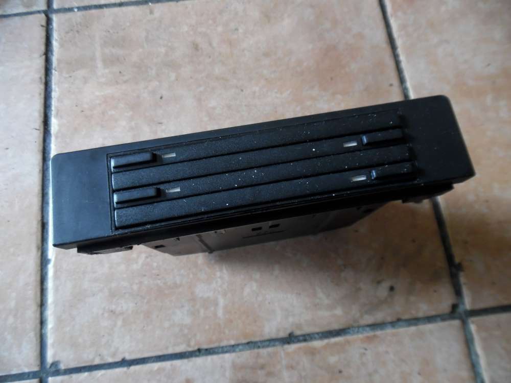 KIA Carnival I CD Ablagefach Fach