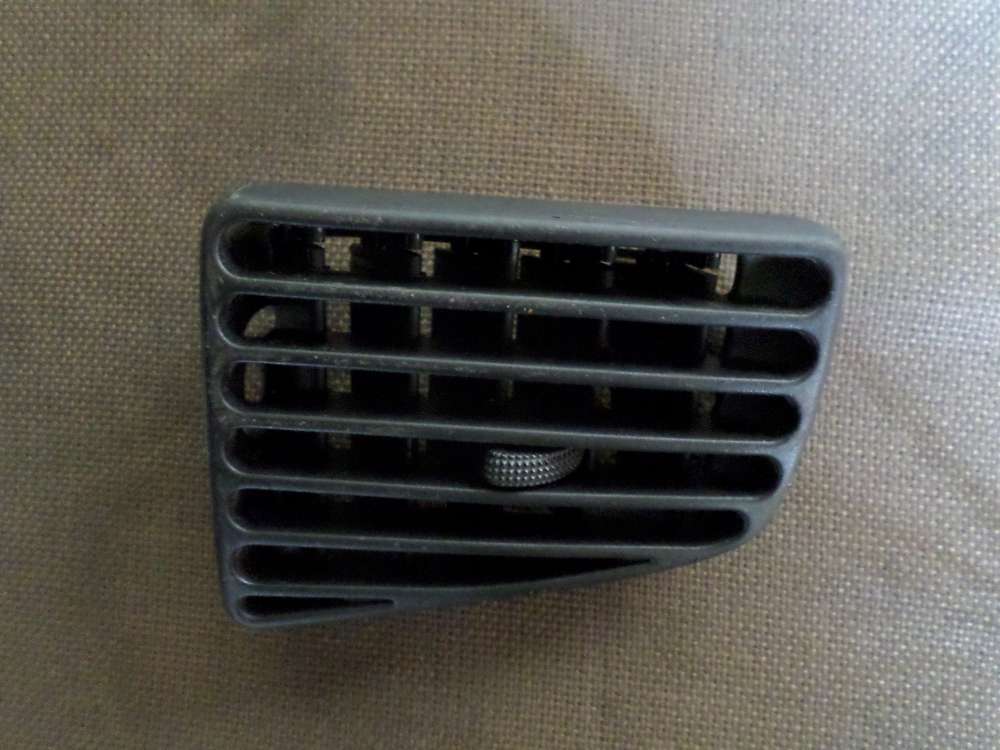 Original VW Passat Luftdüse links 3A1819719