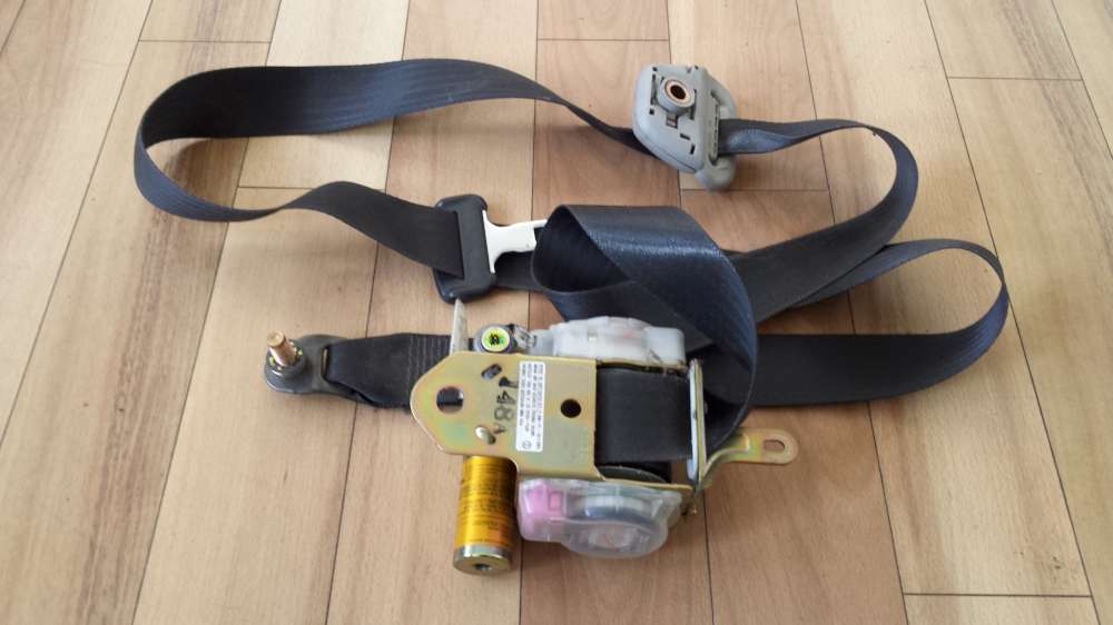 Toyota Yaris Verso Gurt Sicherheitsgurt Vorne Links 0429031