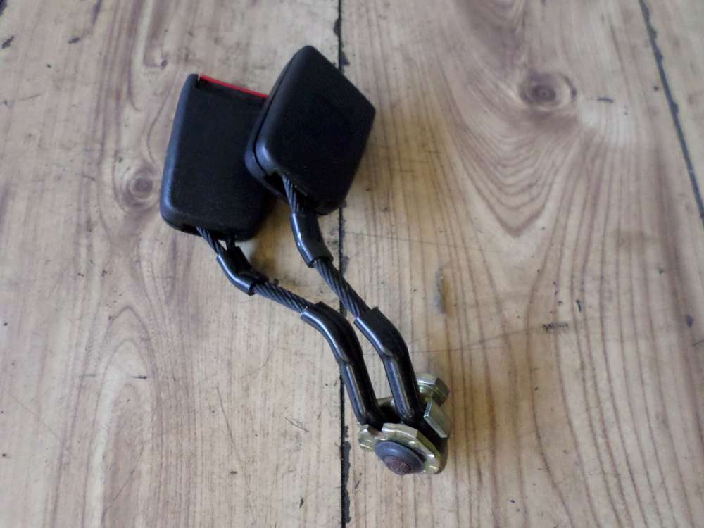 VW Golf 4 Bj 99 Gurtschloss doppelt hinten mitte Gurt 1J0857488B