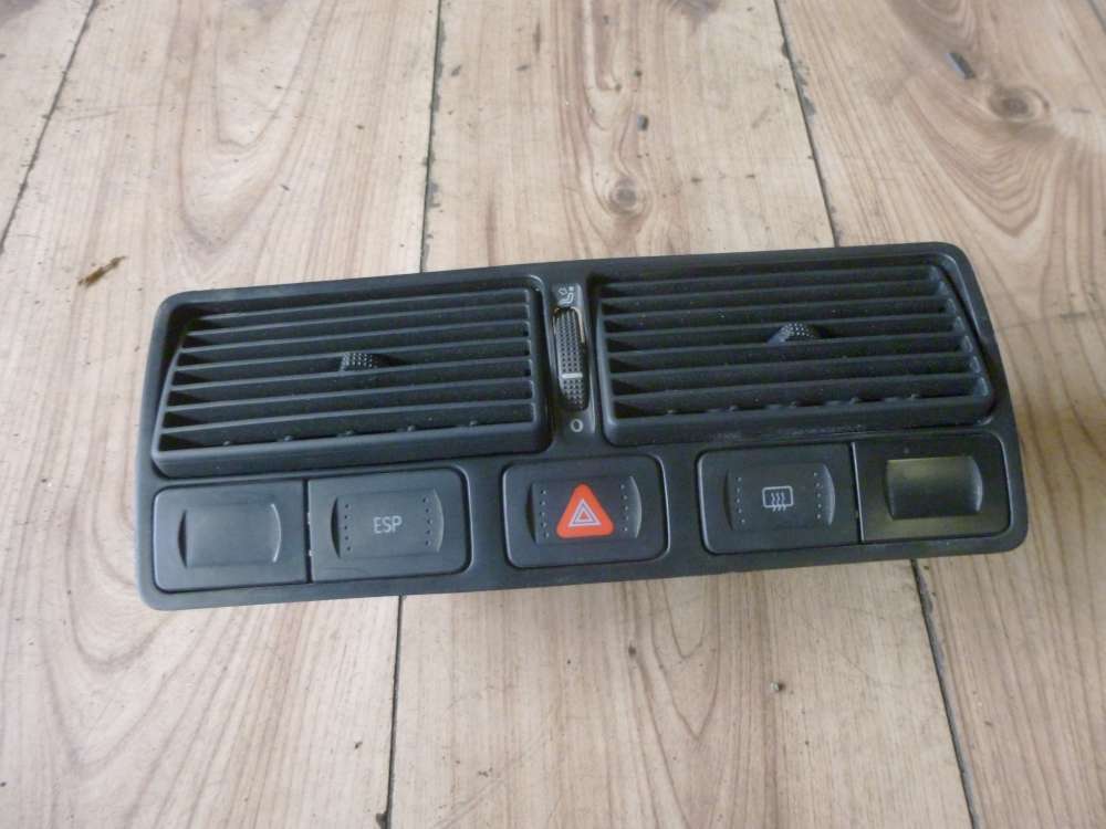 VW Golf 4 Luftströmer Luftdüse Mitte Amarturenbrett 1J0819728 C