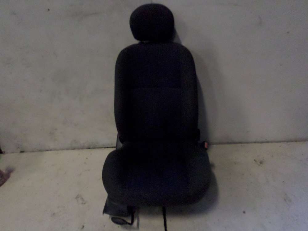 Sitz Richts vorn Beifahrersitz Ford Focus DNEW Bj 2000