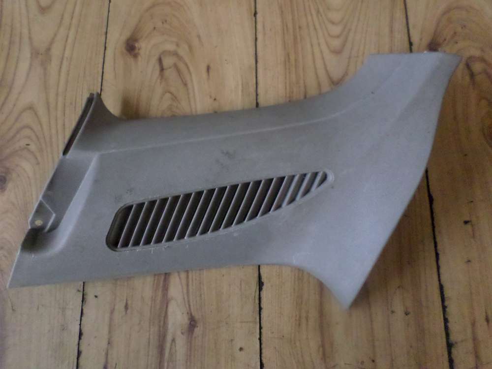 Ford Focus DNW Bj 2000 Kombi Verkleidungsteil hinten rechts 98ABN280C46