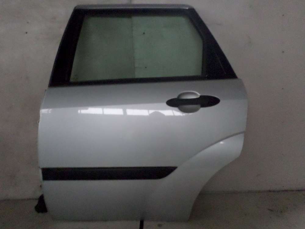 Ford Focus Kombi Tür Hinten Links Farbe: Silber