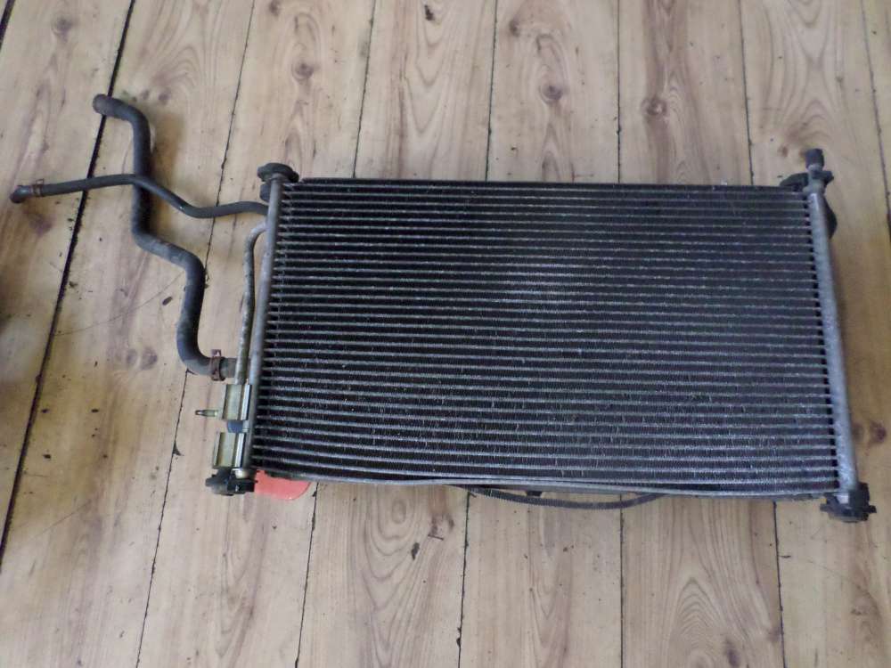 Ford Focus I Kühlerlüfter, Wasserkühler und Wasserschlauch 98AB8C607
