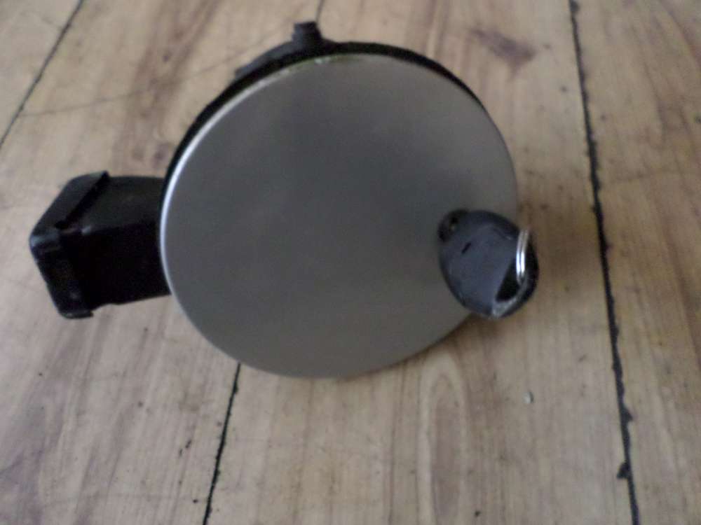 Ford Focus Tankklappe Tankdeckel mit Schlüssel Grau XS41F405A02