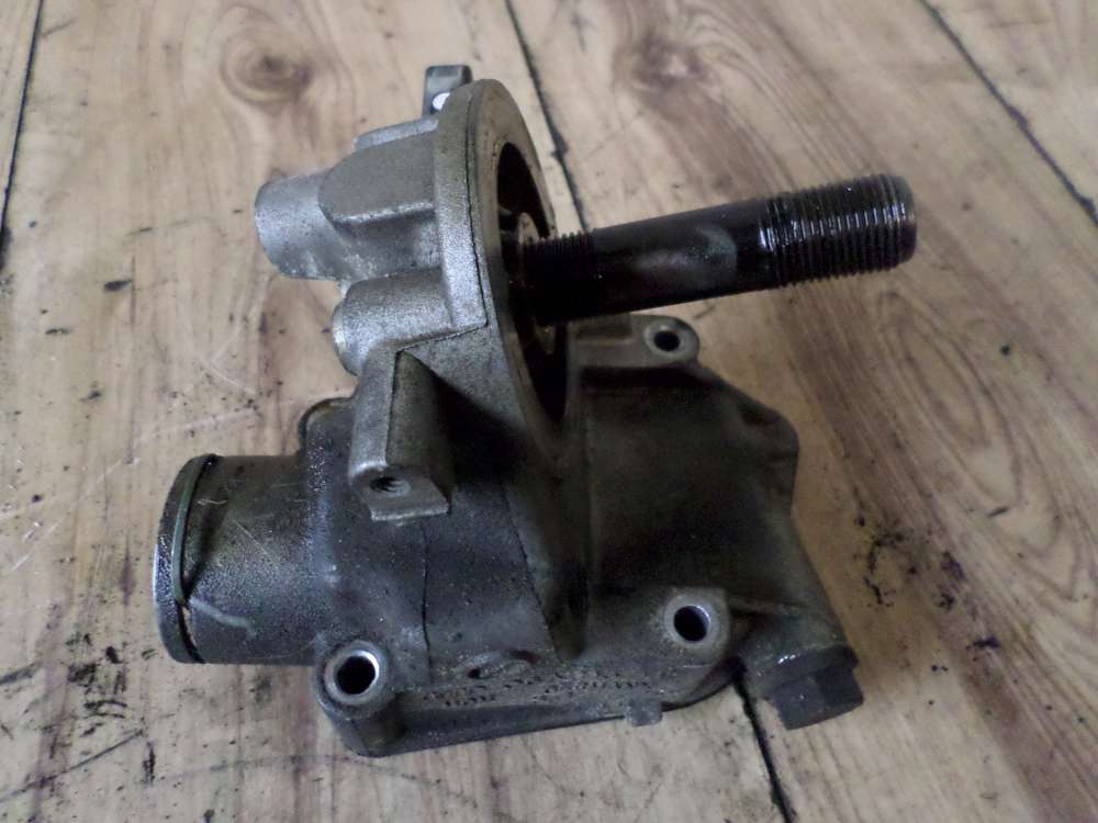 Audi A4 Ölfilterflansch 06A115417