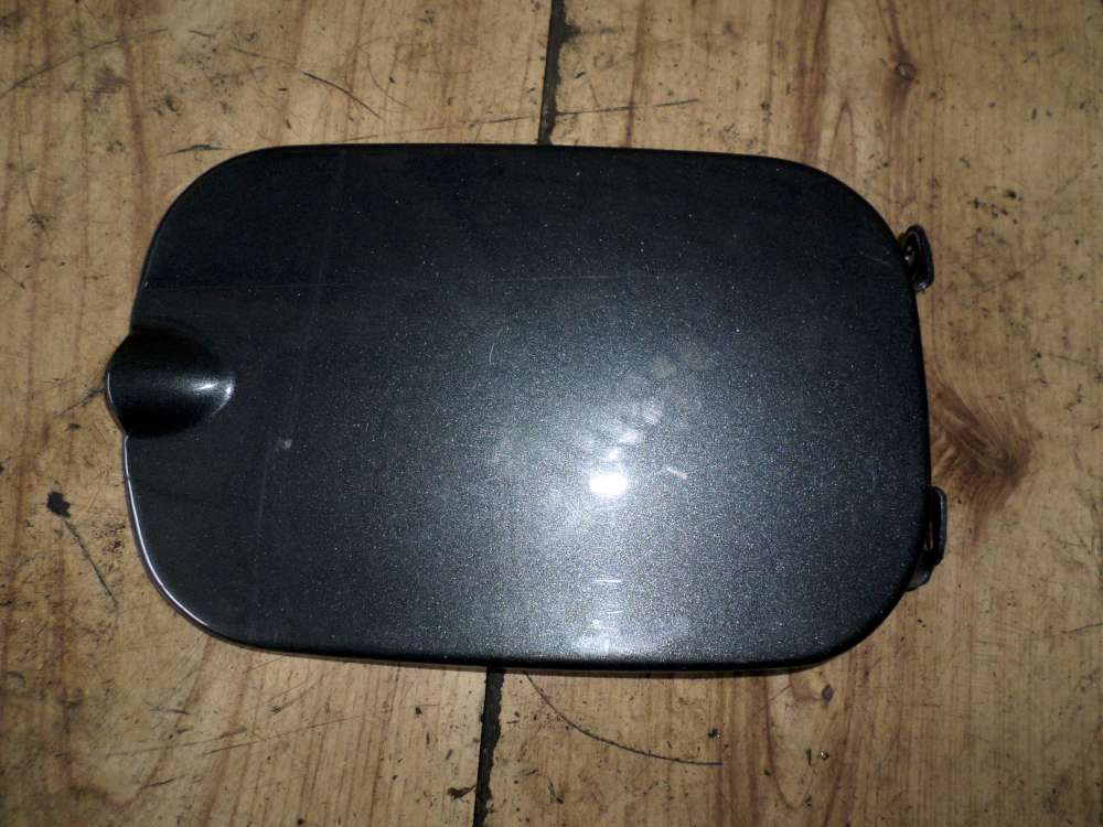 Dacia Sandero Tankklappe Tank Klappe Grau 8200389403