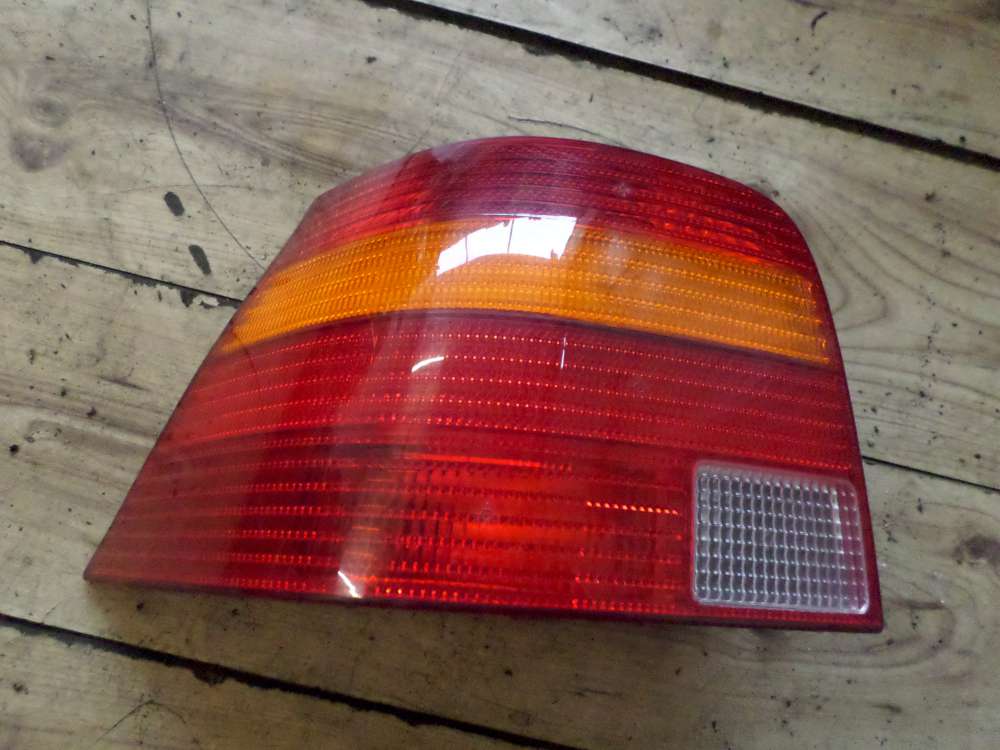 VW Golf 4 Bj:1999 Rückleuchte Heckleuchte Rücklicht Links 1J6945095Q