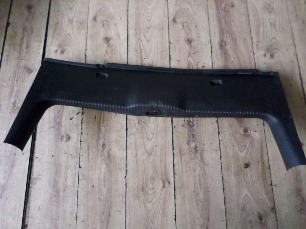 VW Golf 4 Bj:99 Verkleidung Laderaum Ladekante 1J6863459