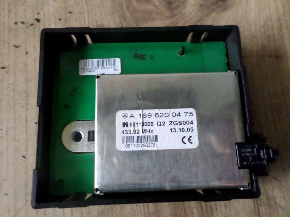 Mercedes A150 Bj 2005 Steuergerät Antenne A1698200475