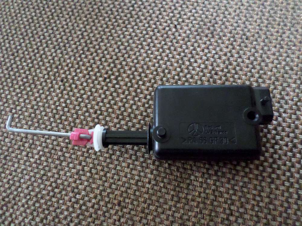 Renault Twingo Original Zentralverriegelung ZV Stellmotor Heckklappe Schloß