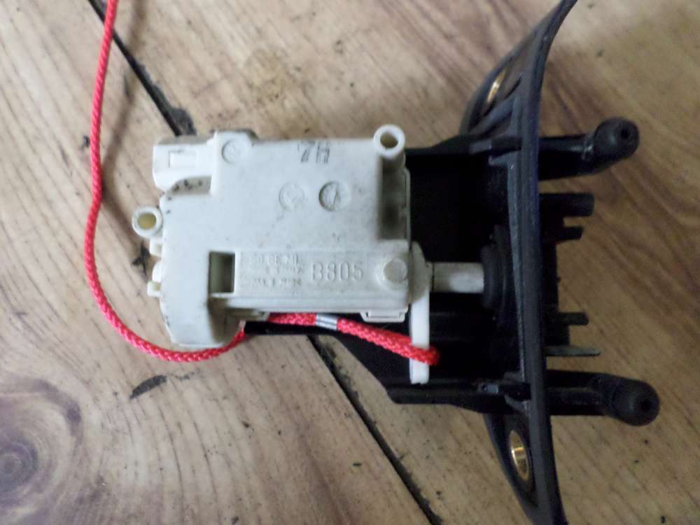 Fiat Idea Bj.2008 Tankverriegelung Stellmotor Tankklappe Tanköffner 51782906