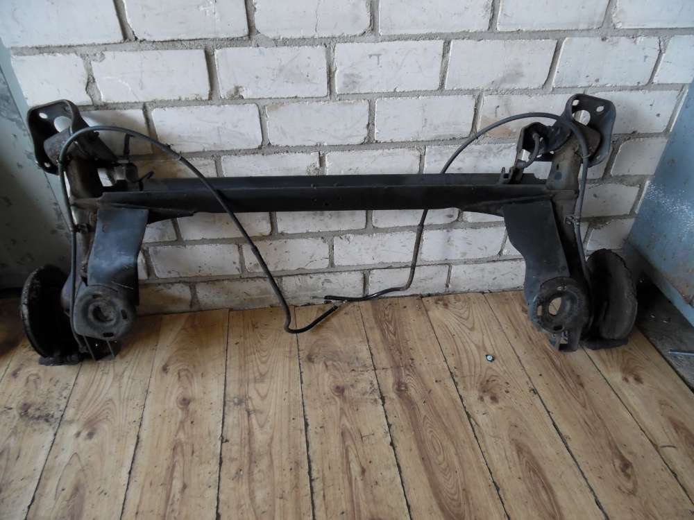 VW Golf 4 IV BJ99 Hinterachse Achse mit Bremsscheiben