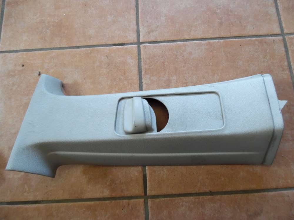 VW Golf 3 Verkleidung B-S?ulenverkleidung links 1H0868313