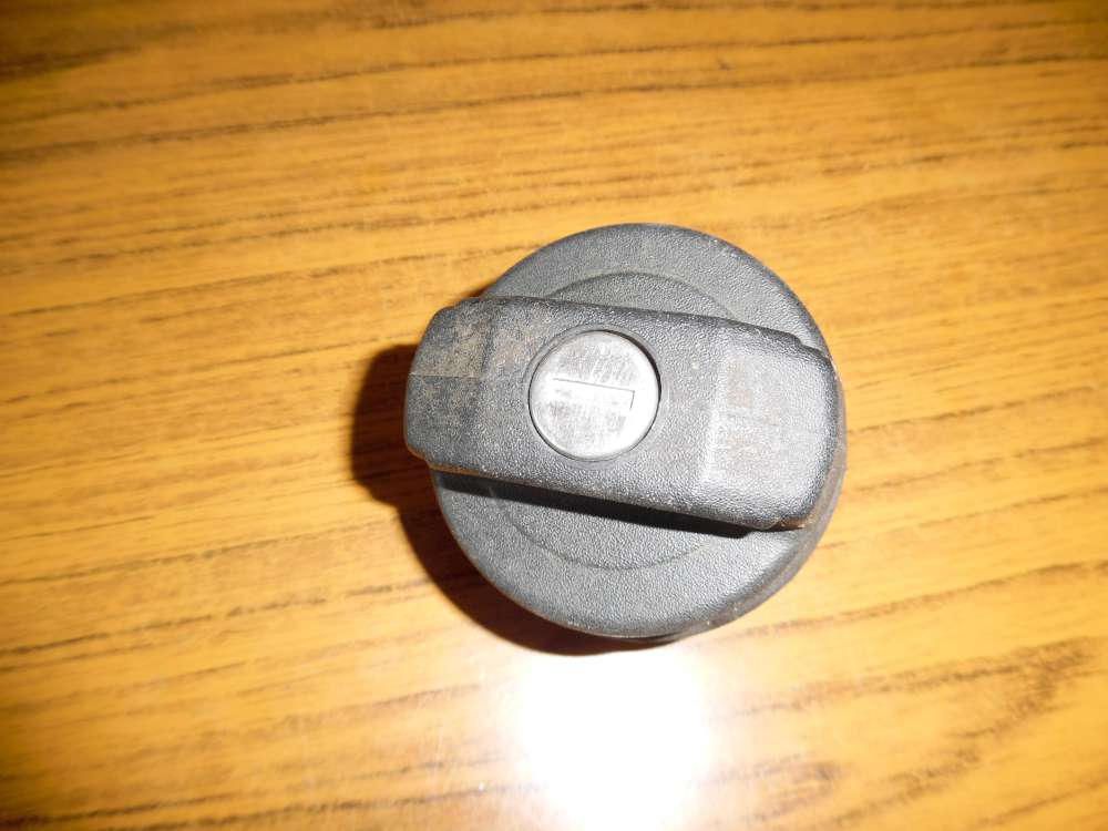 VW Golf III original Tankdeckel Tank Tankverschluss 191201553