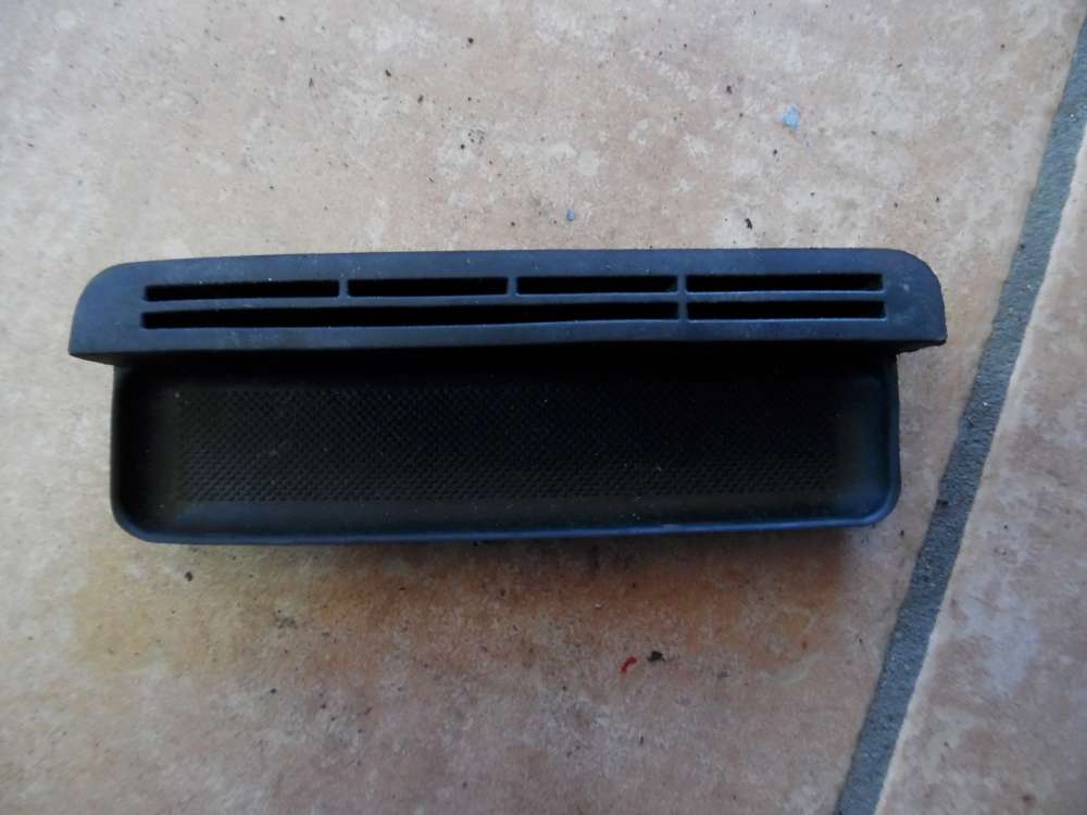 VW Golf 4 Bj.1998 Gummieinlage Gummi Einlage Mittelkonsole Ablagefach schwarz 1J0863328B