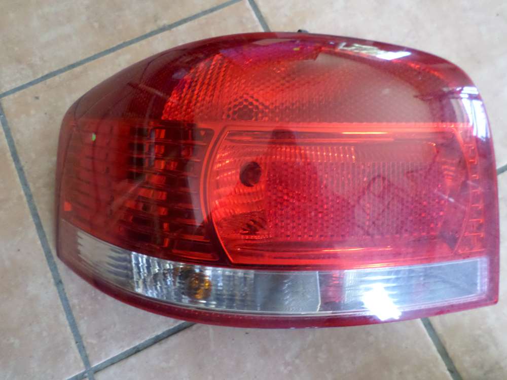Audi A3 Bj 2007 Rückleuchte Heckleuchte Leuchte Hinten Links 8P0945095