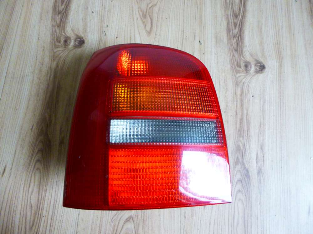 Audi A4 Bj:1998 Rückleuchte Links 8D9945095