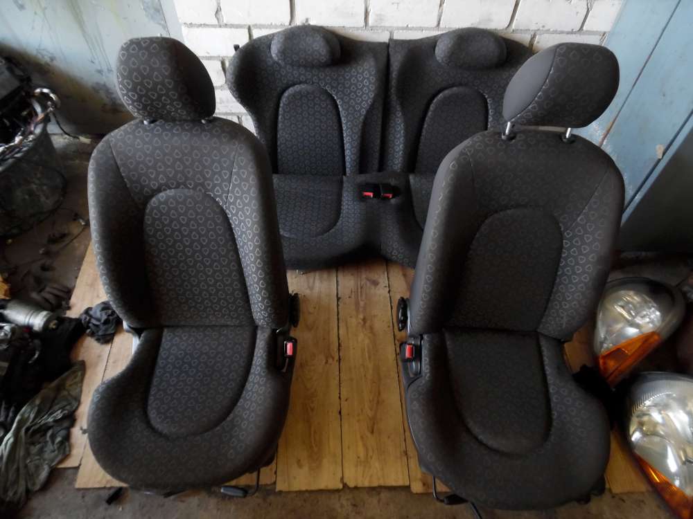 Ford KA 3-T?rer Sitze Innenausstattung Komplett
