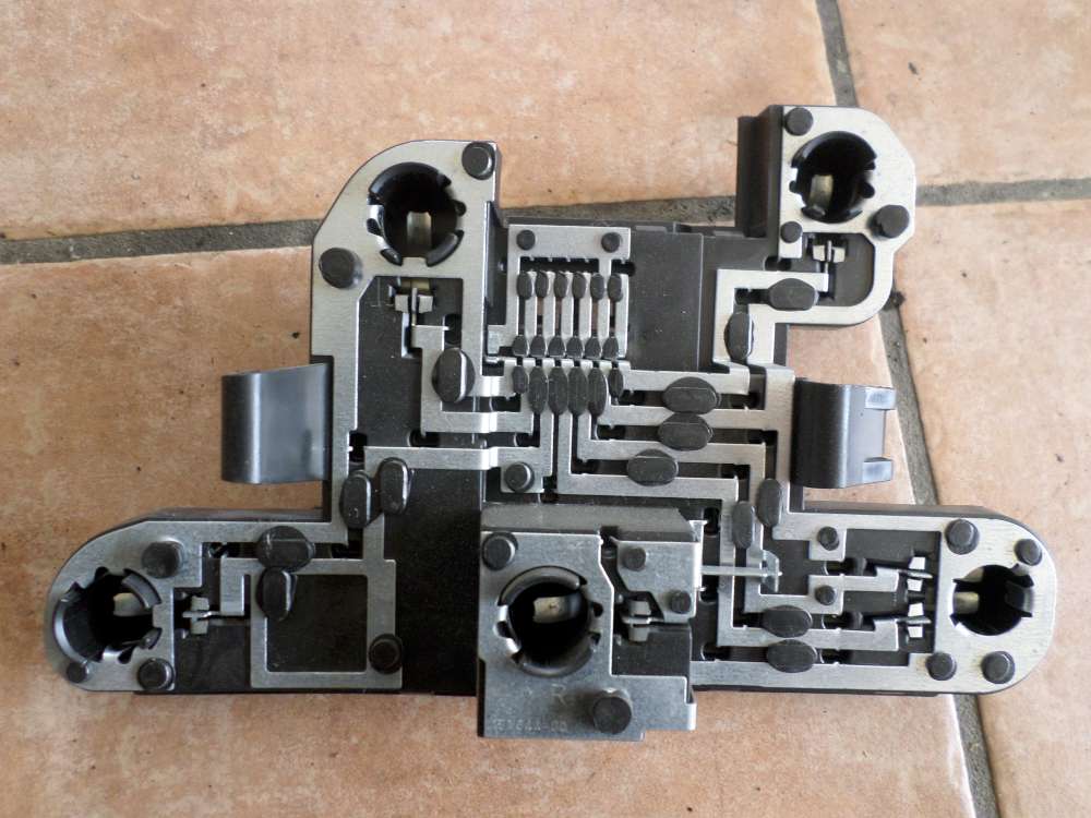 Renault Megane I Lampenträger Rückleuchte Hinten 7700428321