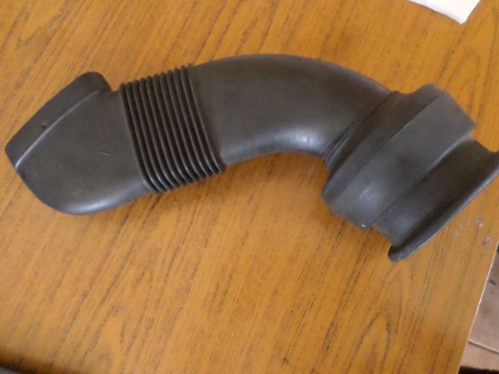 BMW E34 525TDS Luftfilterschlauch 2244285