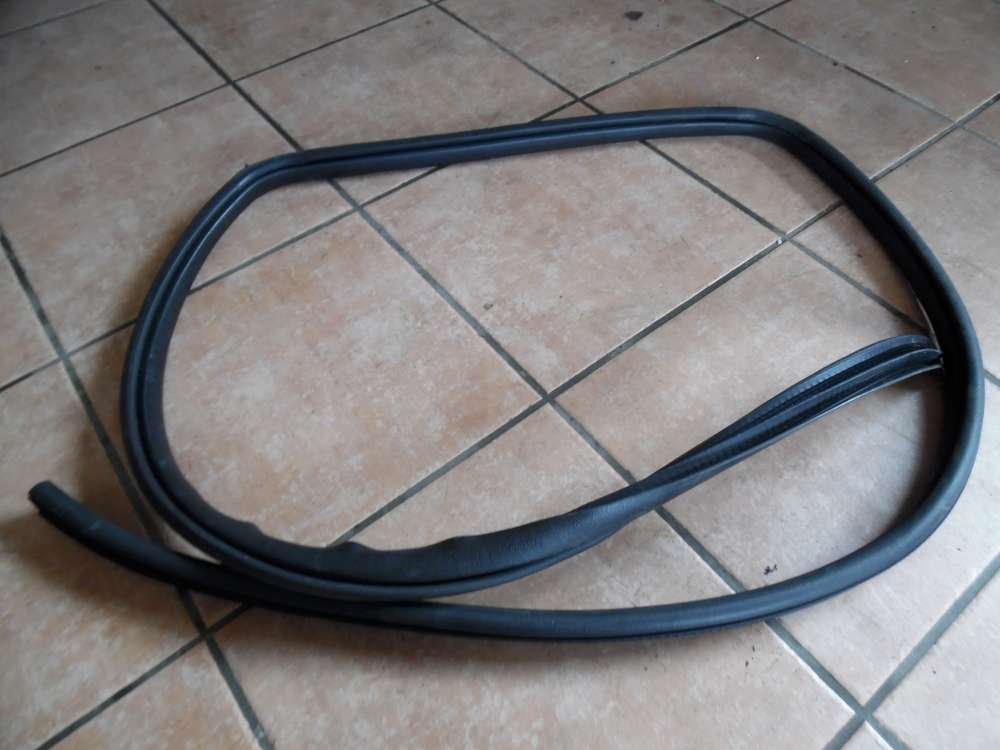 Mazda 2 DY Bj:2004 Türdichtung Dichtung Gummidichtung Hinten Links