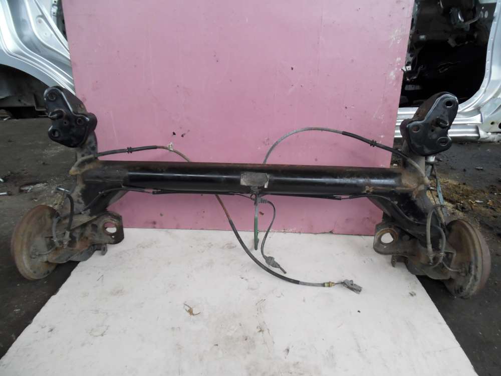 Mazda 2 DY 1,4 Bj 2004 Hinterachse Achsträger Achse hinten