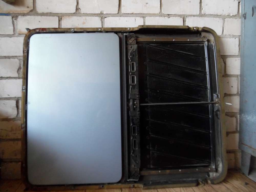 Mercedes E-klasse W 124 Schiebedach Farbe : perlblau Mirror