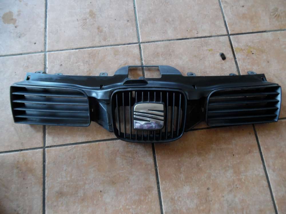 Seat Leon 1M Bj:2003 Kühlergrill Frontgrill Grill Kühlergitter 1J0853651