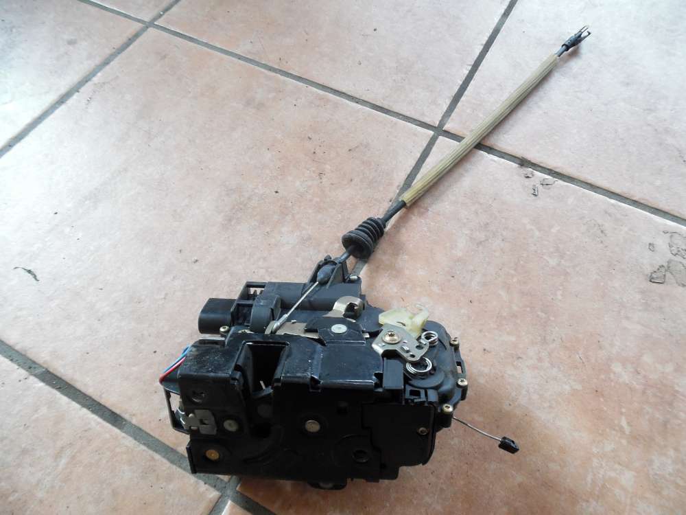 Seat Leon 1M Bj 2003 Türschloss mit ZV Vorne Rechts 3B1837016AD
