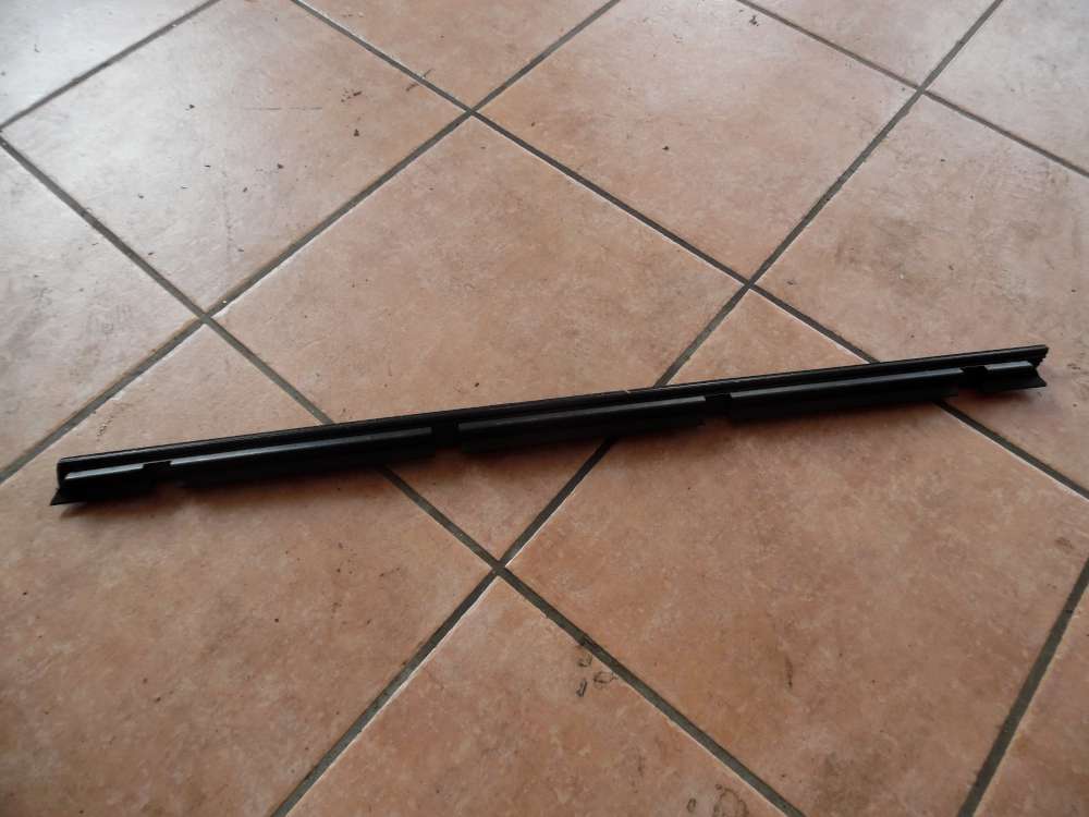 Seat leon 1M Bj 2003 Fensterschachtleiste T?rdichtung Dichtung Vorne Rechts