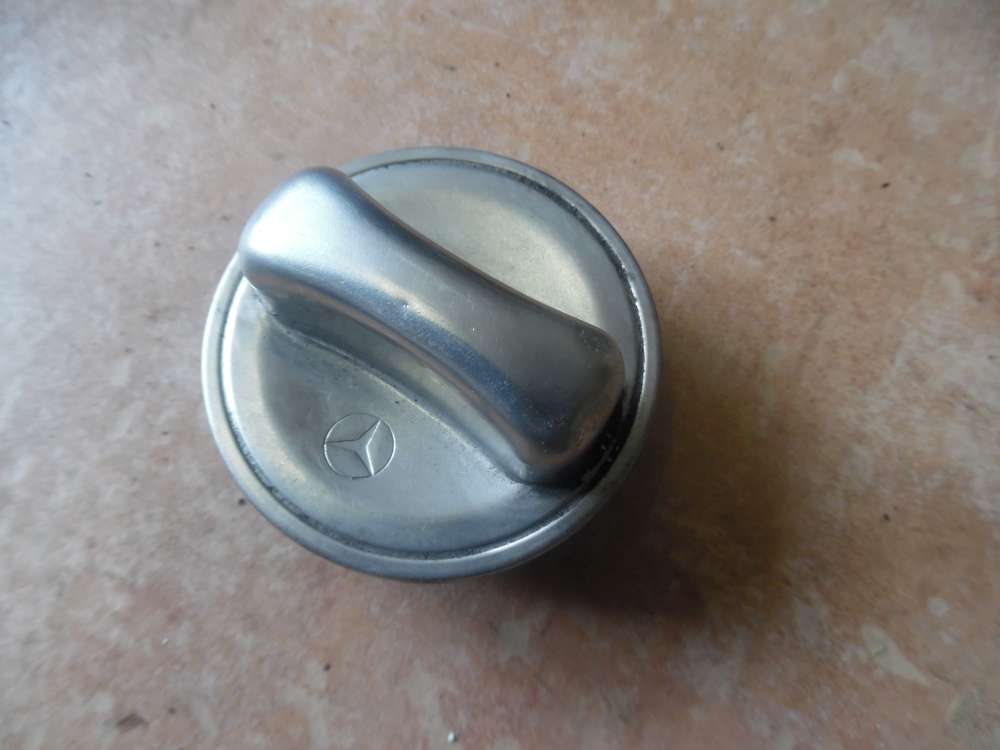 Mercedes W124 oiginal Tankdeckel Tankklappe 1244700005