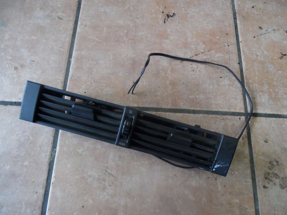 Mercedes Benz W124 Original Lüftung Luftdüse Luftdusche Amaturenbrett mitte