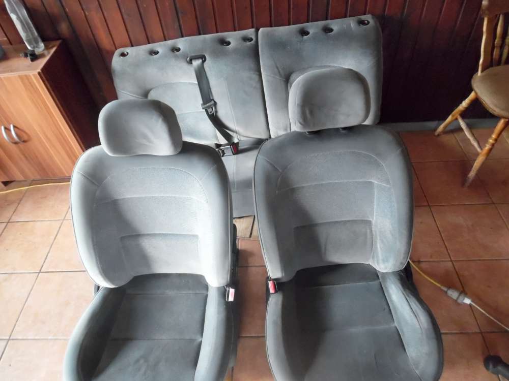 Renault Laguna K56 Bj 1998 Komplett Fahrersitz Beifahrersitz Rücksitzbank 4 Türen